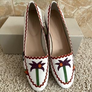 Urban Outfitters White Palm Tree Loafers 9